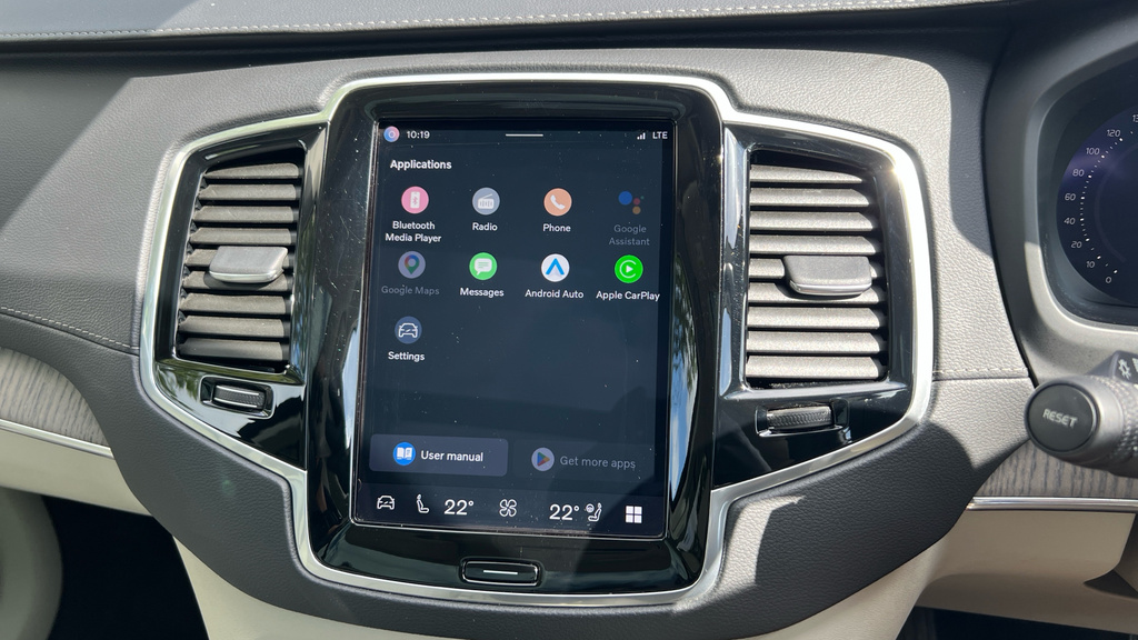Volvo XC90 Ultimate Black #11