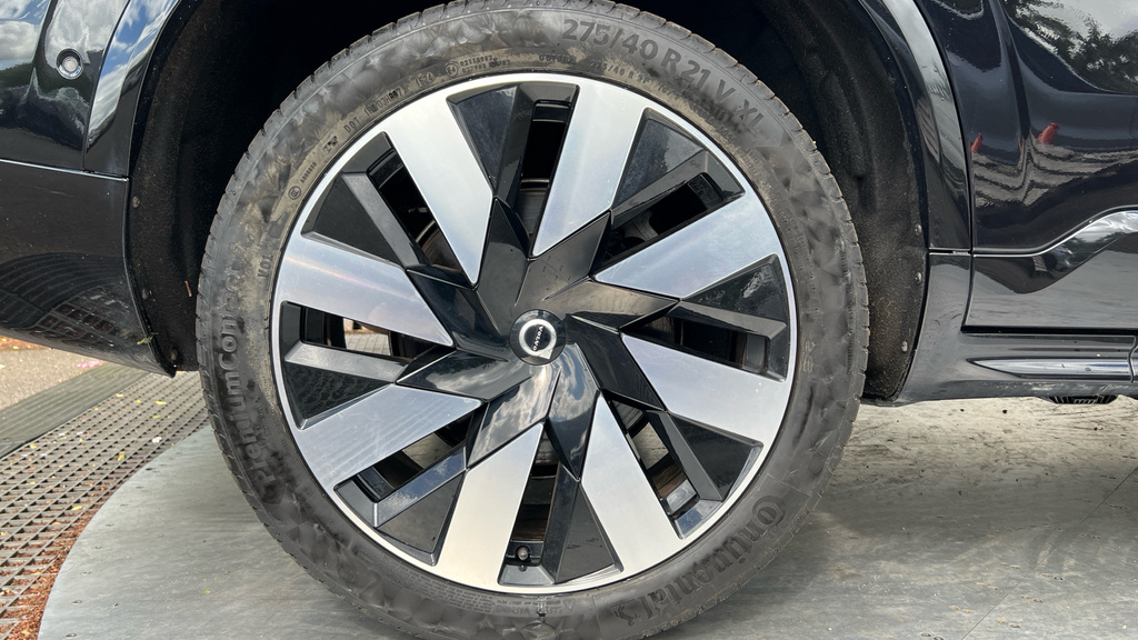Volvo XC90 Ultimate Black #22