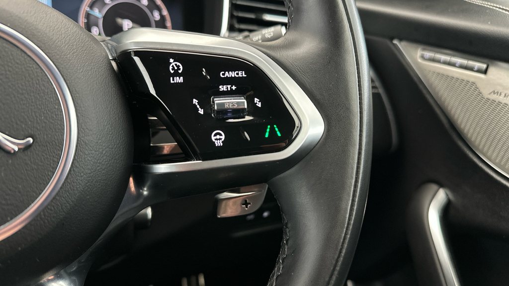 Jaguar F-Pace D300 Awd R-dynamic Se Black #20