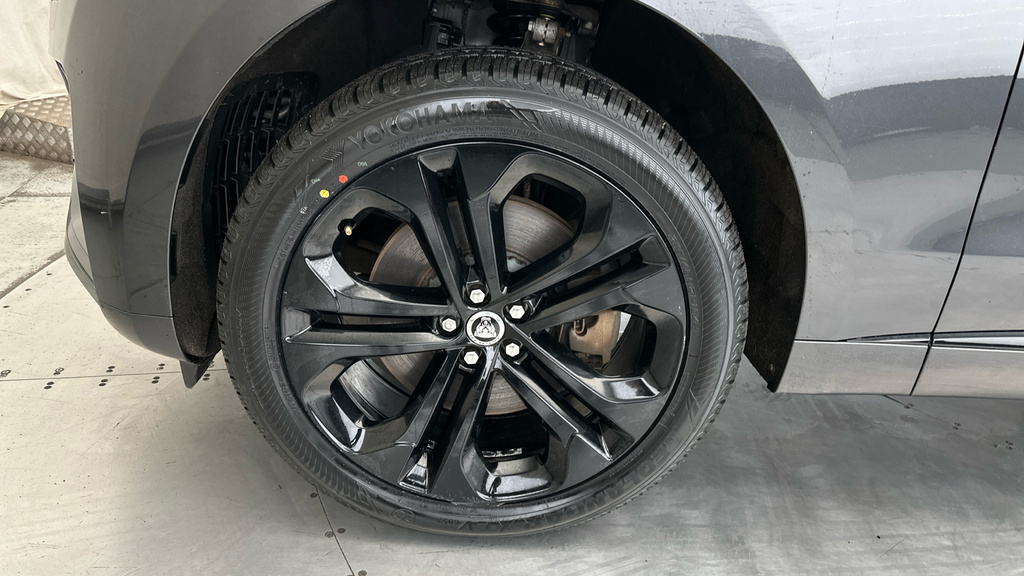 Jaguar F-Pace D300 Awd R-dynamic Se Black #29