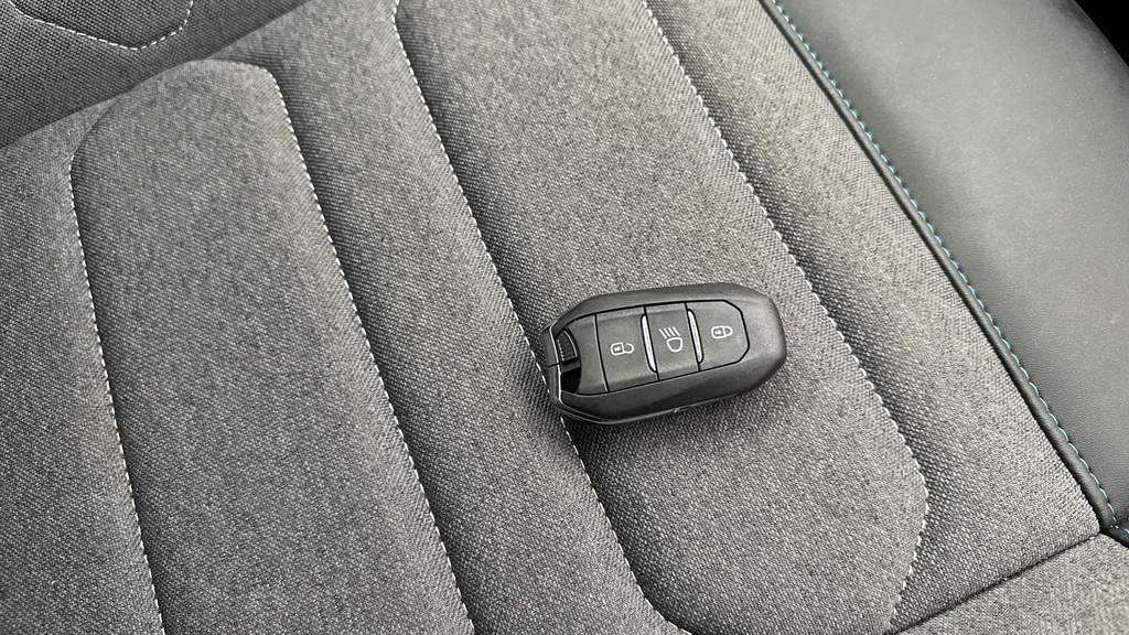 Citroen e-C4 100Kw Shine Plus 50Kwh Grey #14
