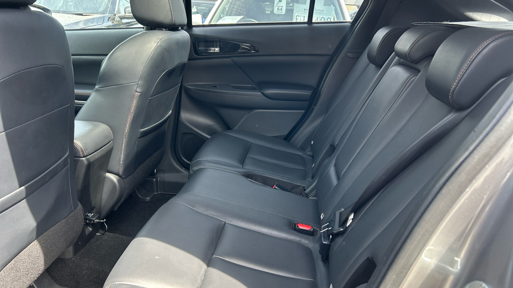 Mitsubishi Eclipse Cross 1.5 Dynamic Black #28