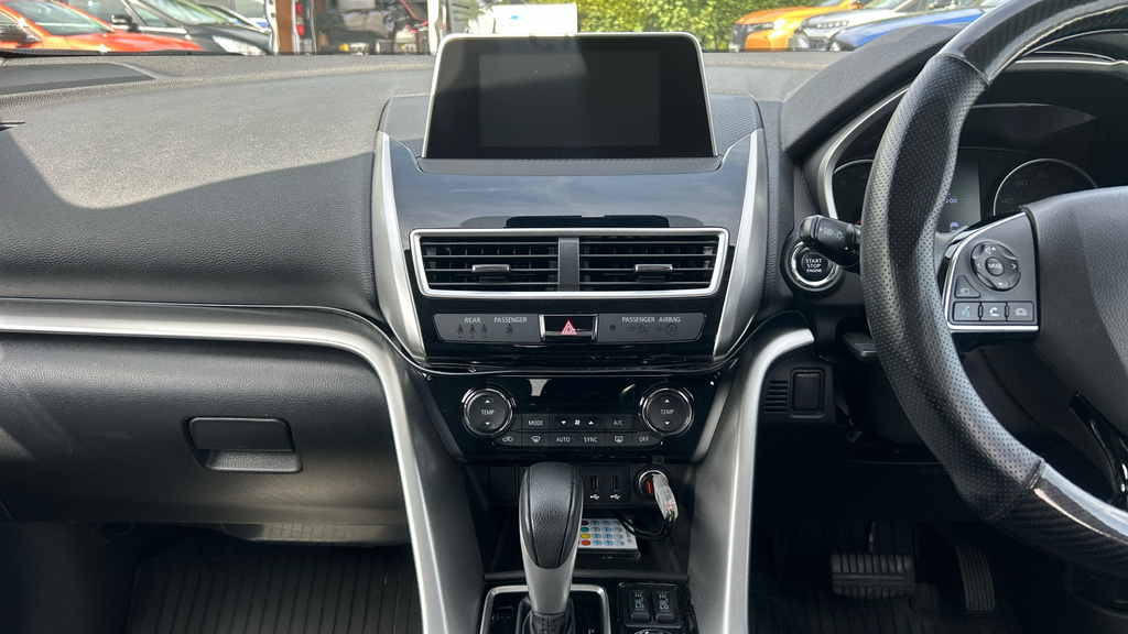 Mitsubishi Eclipse Cross 1.5 Dynamic Black #24
