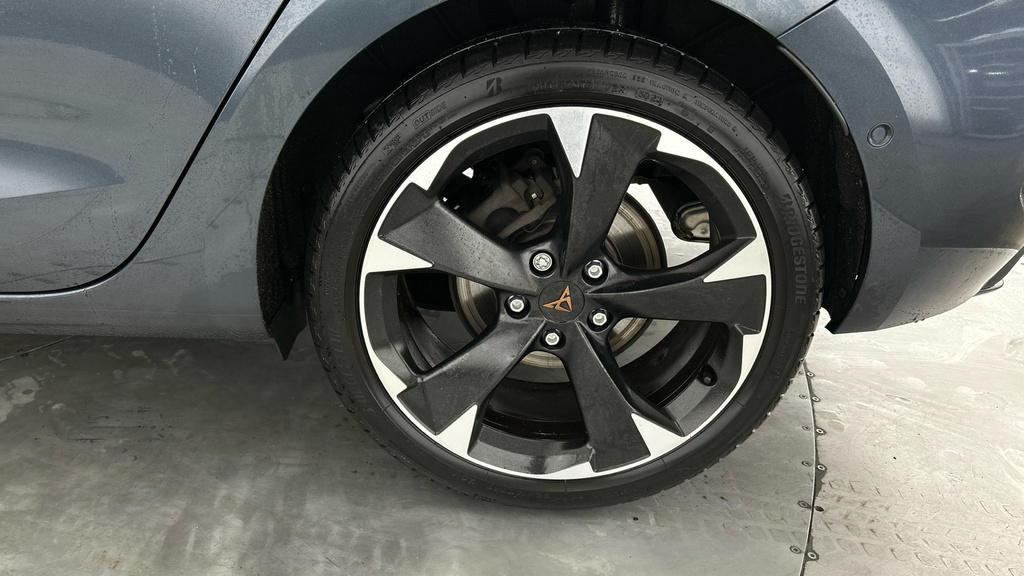 Cupra Leon Leon Vz2 Design Edition Phev Sa Grey #26