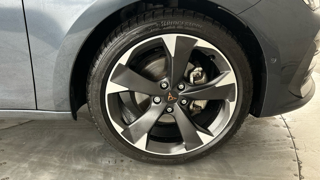 Cupra Leon Leon Vz2 Design Edition Phev Sa Grey #28