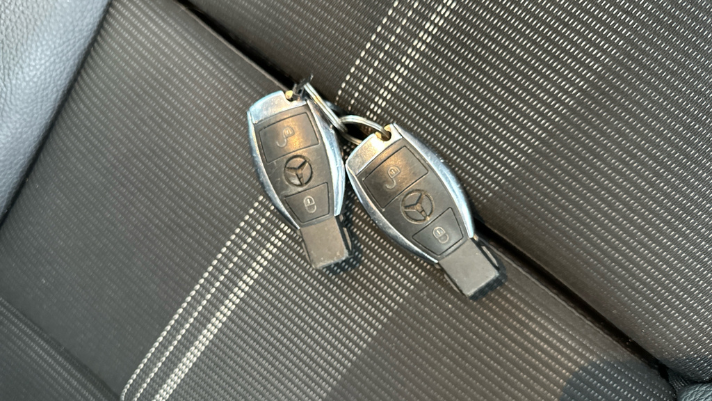 Mercedes-Benz GLA Class Amg Line Silver #27