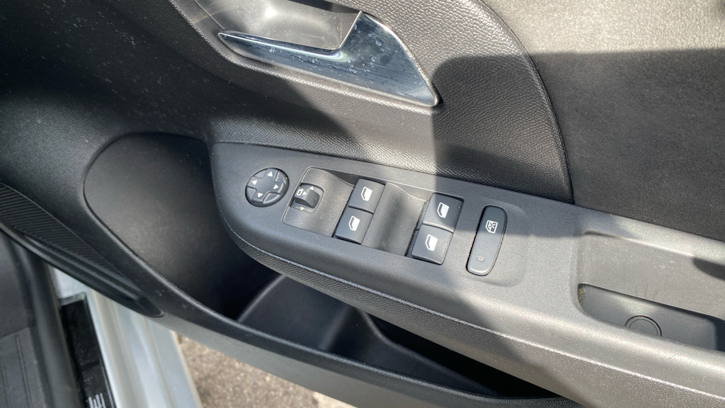 Vauxhall Corsa Design Blue #4