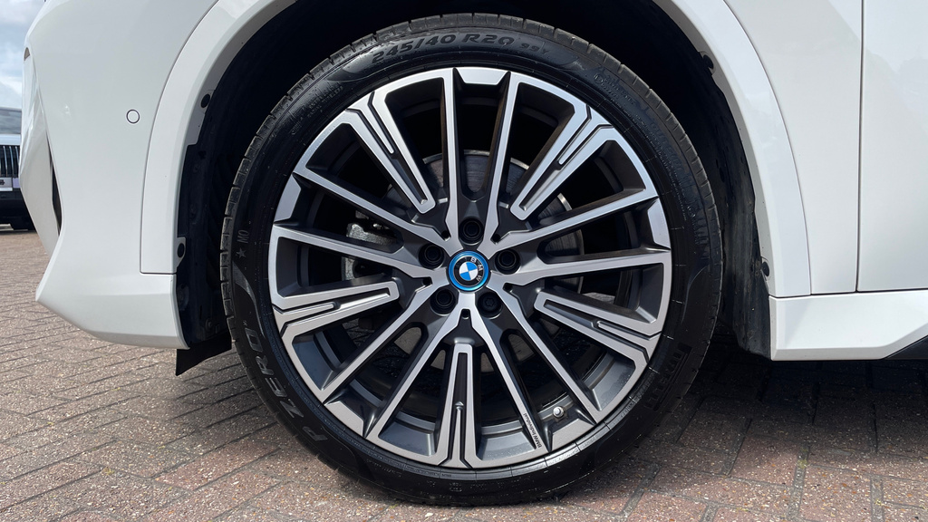 BMW iX1 Suv Blue #33
