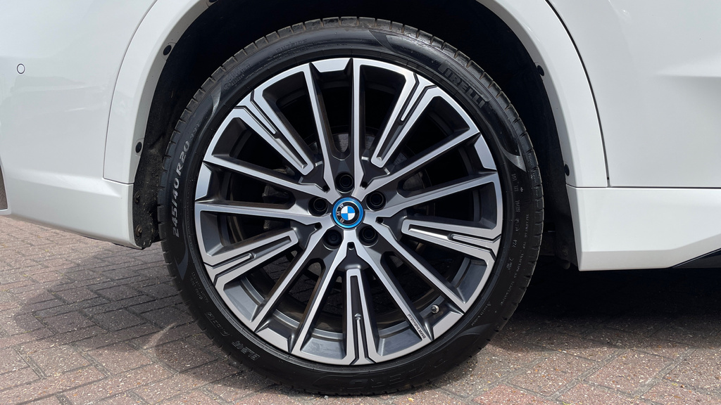 BMW iX1 Suv Blue #35