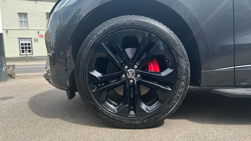 Jaguar F-Pace D200 Awd R-dynamic Se Black  #25