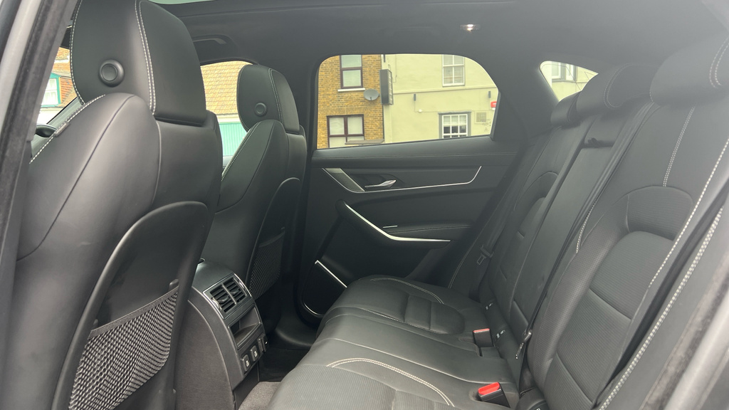 Jaguar F-Pace D200 Awd R-dynamic Se Black  #22