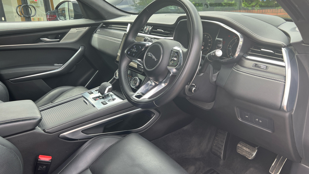 Jaguar F-Pace D200 Awd R-dynamic Se Black  #12