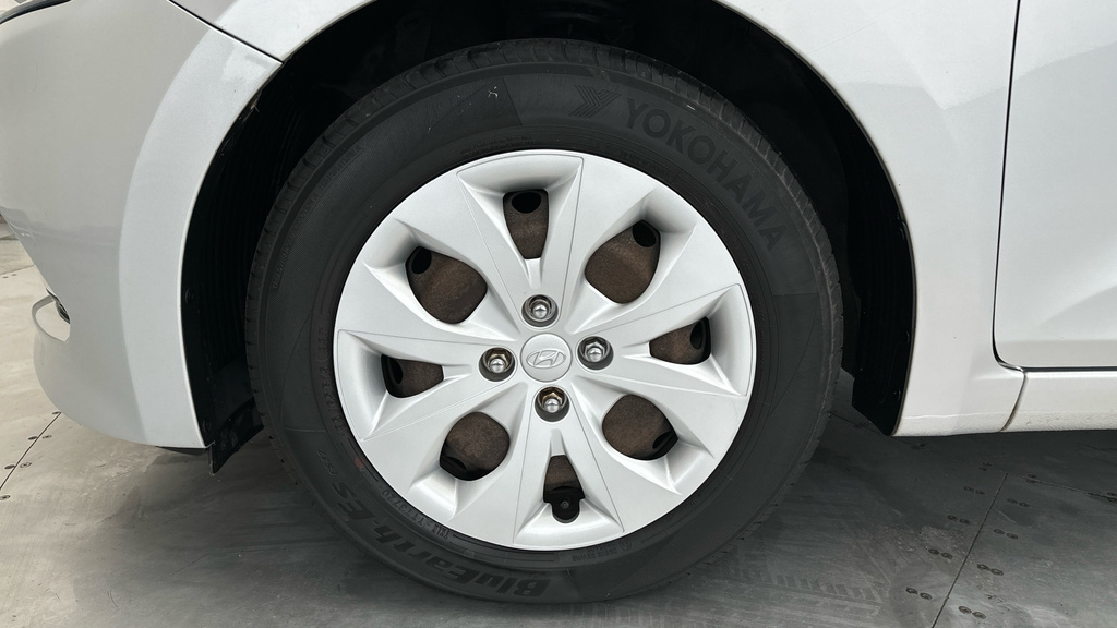 Hyundai I20 Se Grey #18