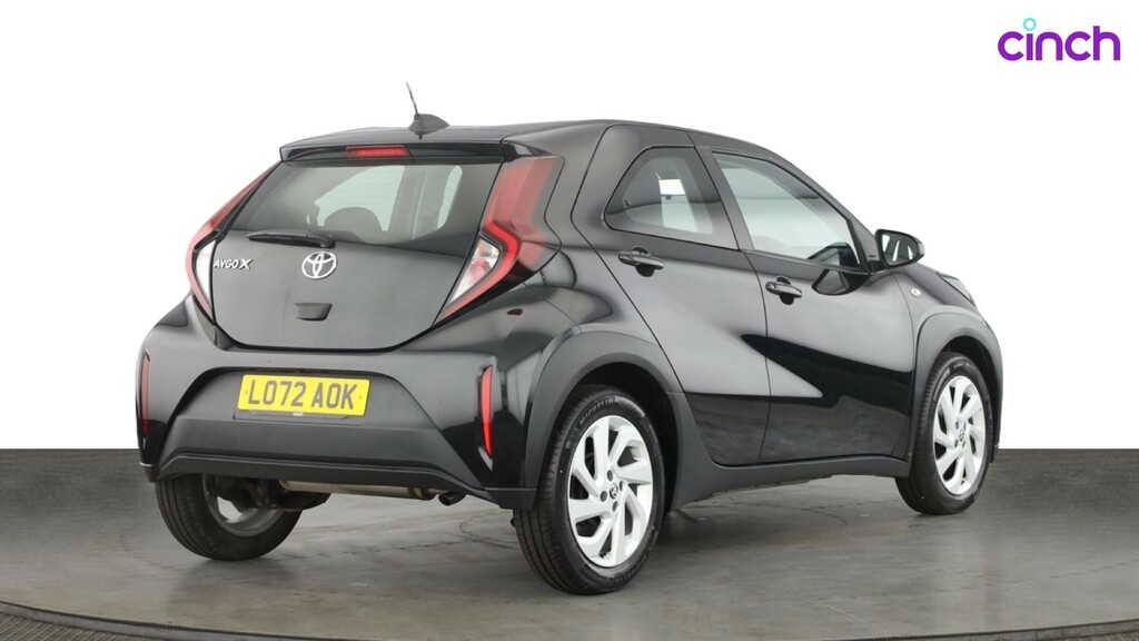 Toyota Aygo X 1.0 Vvt-i Pure Black #3