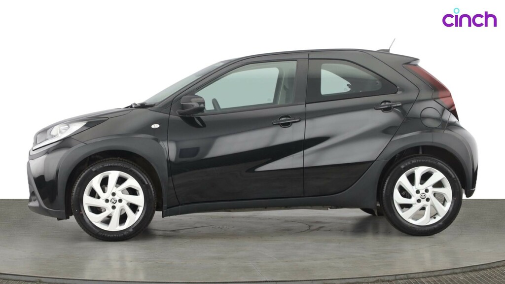 Toyota Aygo X 1.0 Vvt-i Pure Black #6