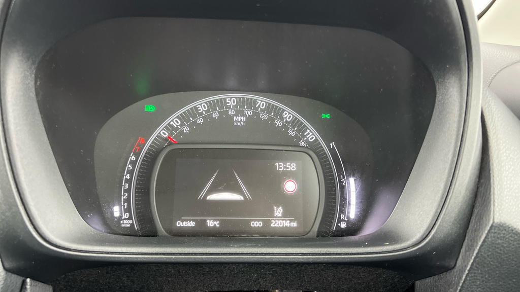 Toyota Aygo X 1.0 Vvt-i Pure Black #20