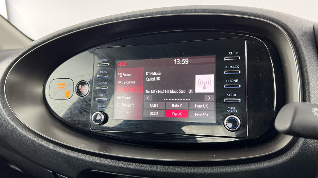 Toyota Aygo X 1.0 Vvt-i Pure Black #17