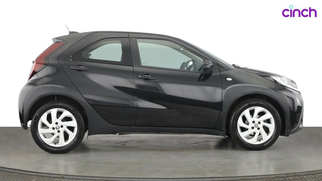 Toyota Aygo X 1.0 Vvt-i Pure Black #2