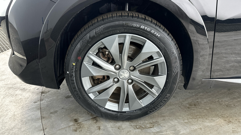 Peugeot e-208 Hatchback Blue #26