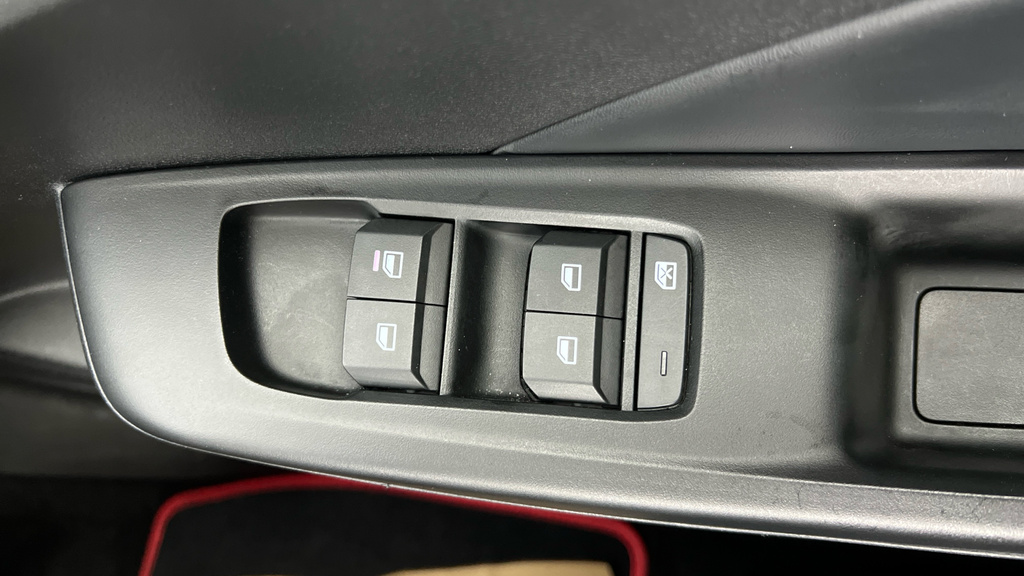 MG MG3 1.5 Vti-tech Exclusive Navigation Hatchback Black #17