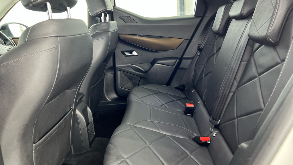 DS DS 3 Crossback 1.2 Puretech Performance Line Crossback Euro 6 S Black #27