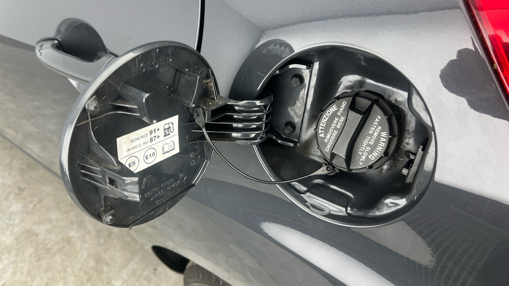 Kia Venga 1.6 2 6 Silver #23