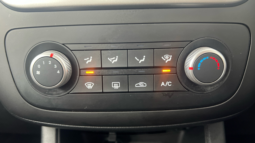 Kia Venga 1.6 2 6 Silver #11