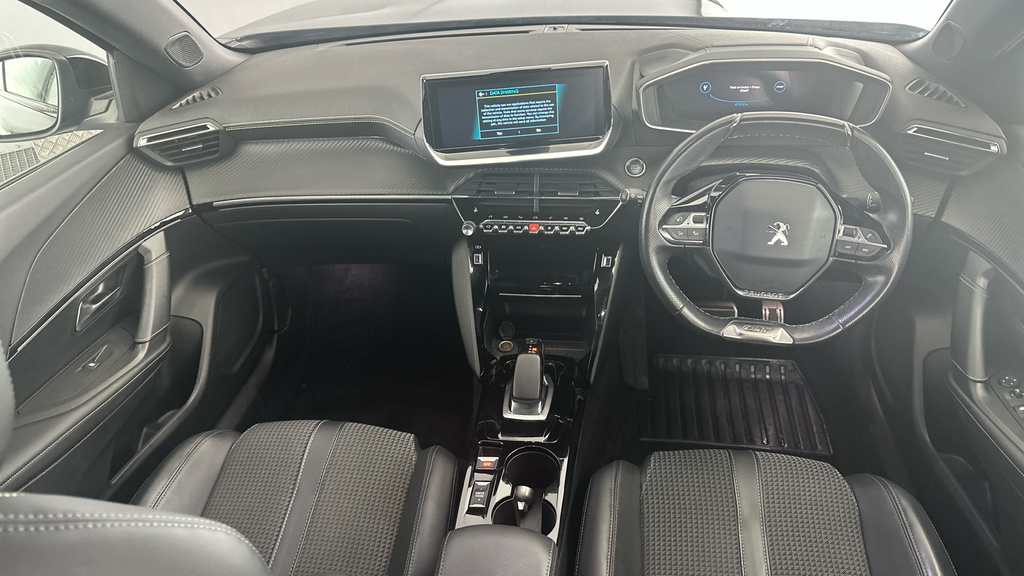 Peugeot e-2008 2008 Gt Premium Ev Black #14