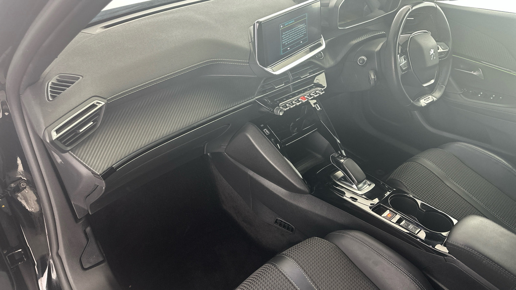 Peugeot e-2008 2008 Gt Premium Ev Black #10