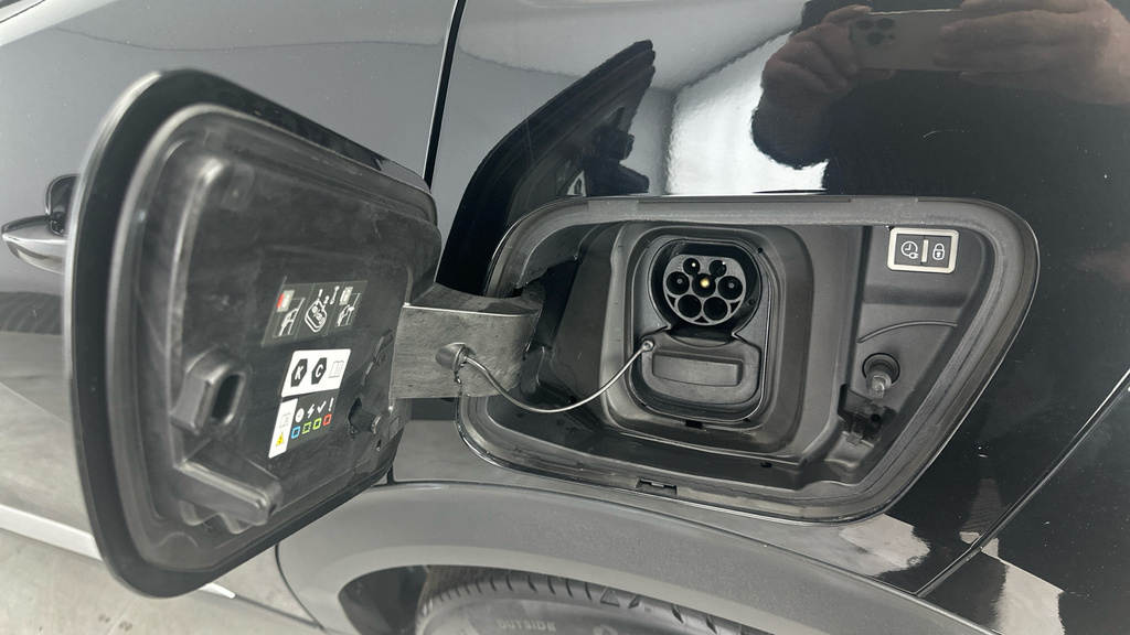 Peugeot e-2008 2008 Gt Premium Ev Black #30