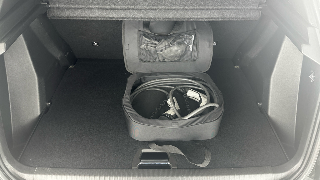 Peugeot e-2008 2008 Gt Premium Ev Black #24