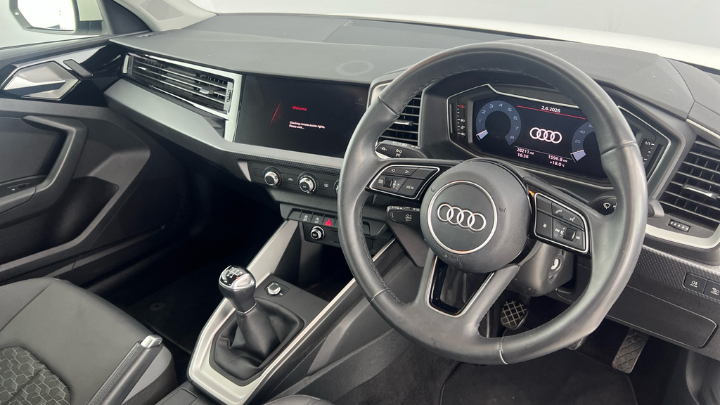 Audi A1 Black Edition 25 Tfsi 95 Ps 5-Speed Silver #9