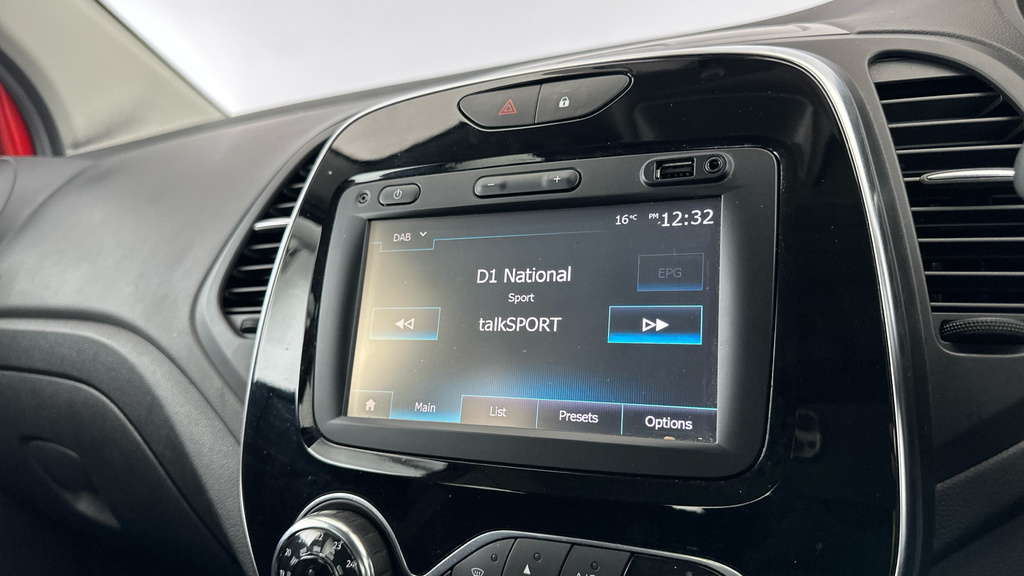 Renault Captur Gt Line Tce Green #18