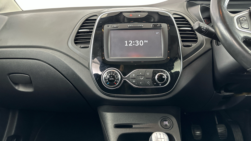 Renault Captur Gt Line Tce Green #17