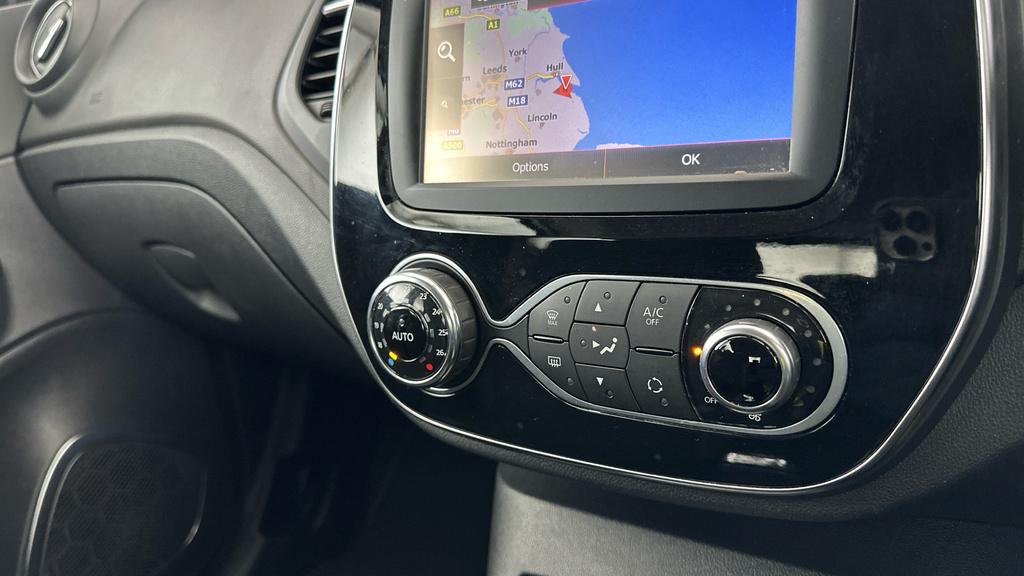 Renault Captur Gt Line Tce Green #22