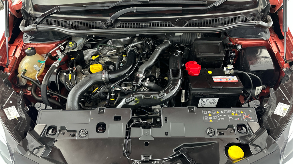Renault Captur Gt Line Tce Green #26