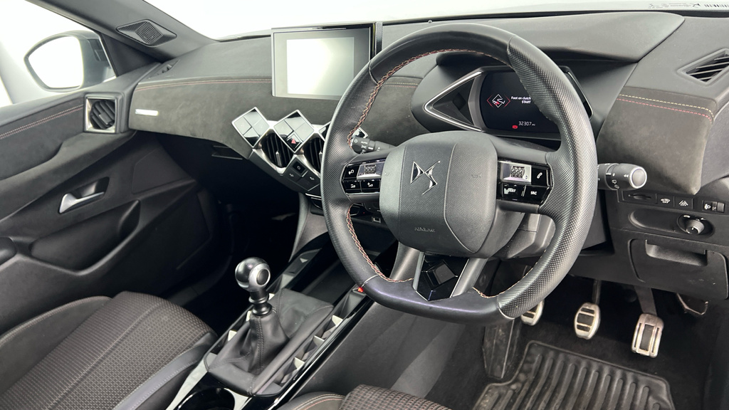 DS DS 3 Crossback 1.2L Bastille White #9