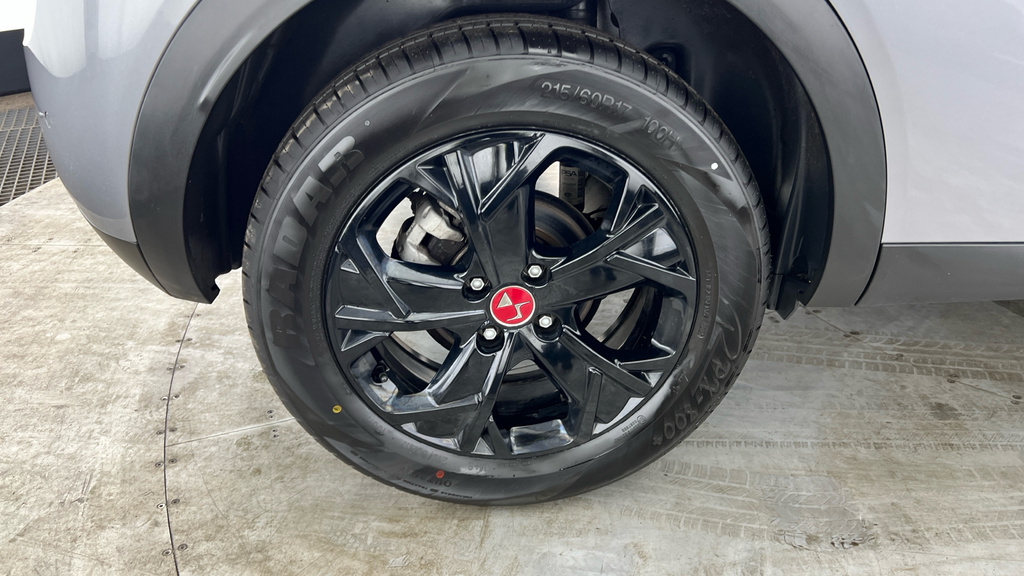 DS DS 3 Crossback 1.2L Bastille White #28