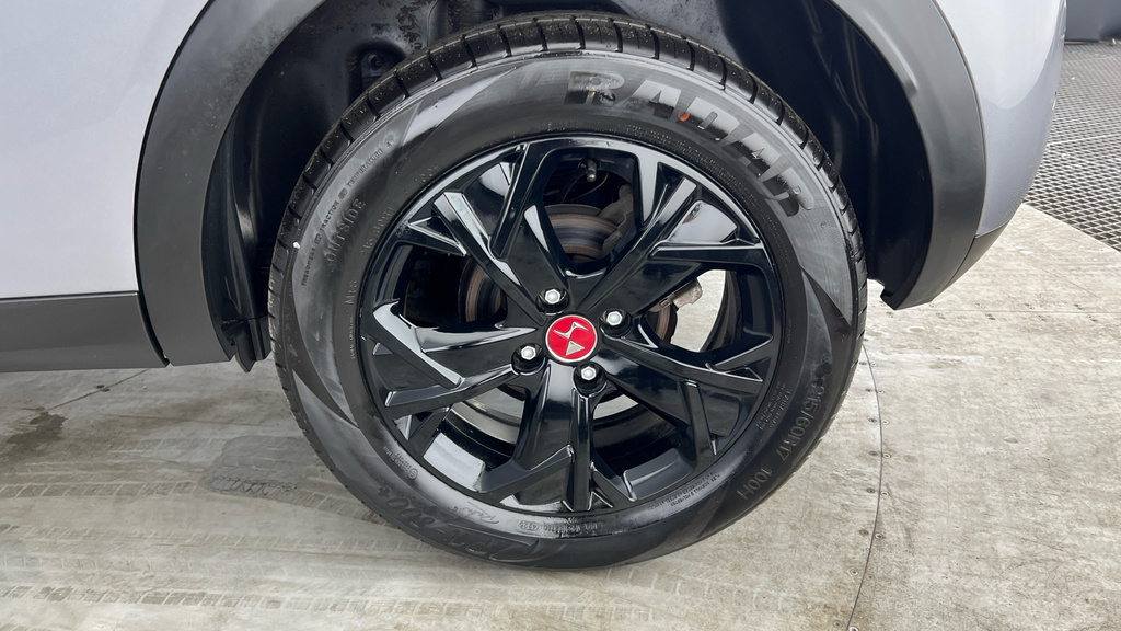DS DS 3 Crossback 1.2L Bastille White #27