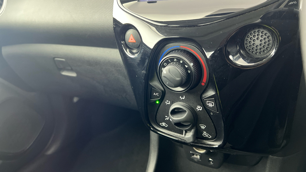 Citroen C1 C1 Flair White #16