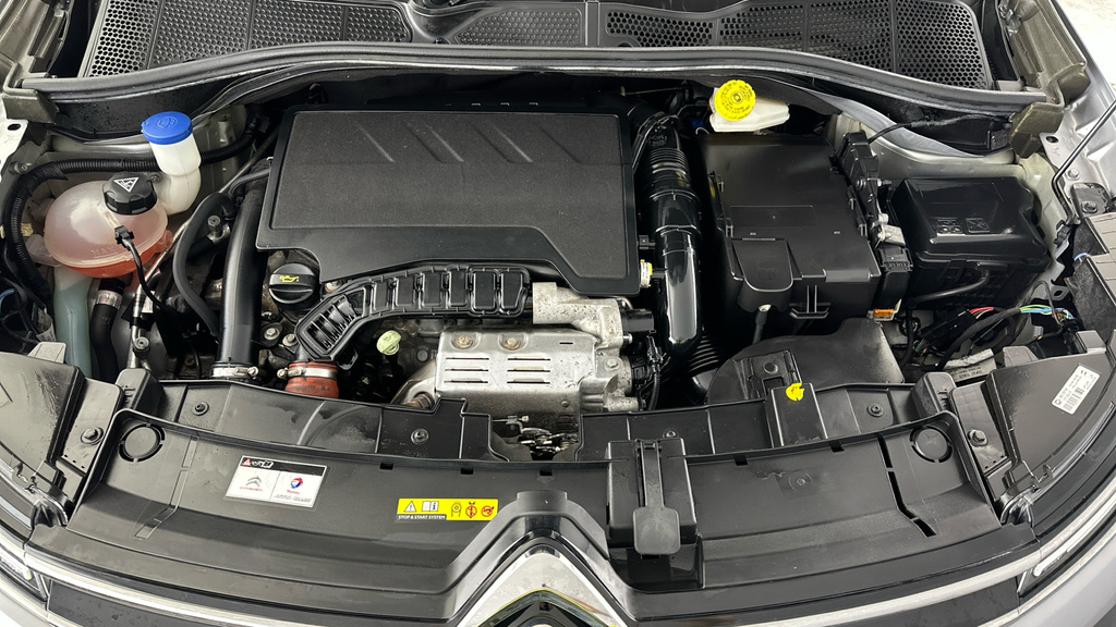 Citroen C4 Cactus Citron C4 Cactus 1.2 Puretech Gpf Flair Hatchback Black #21