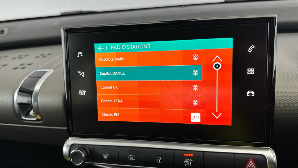 Citroen C4 Cactus Citron C4 Cactus 1.2 Puretech Gpf Flair Hatchback Black #9