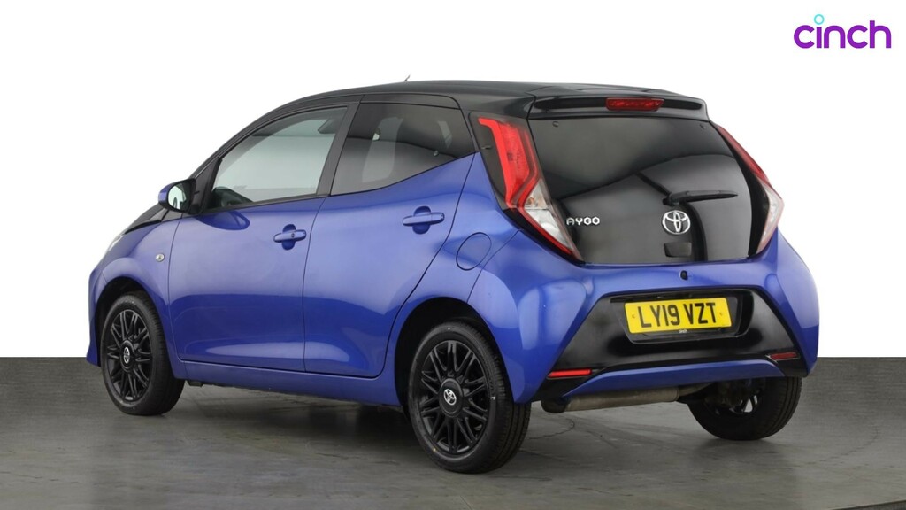 Toyota Aygo X Aygo X-play Red #5