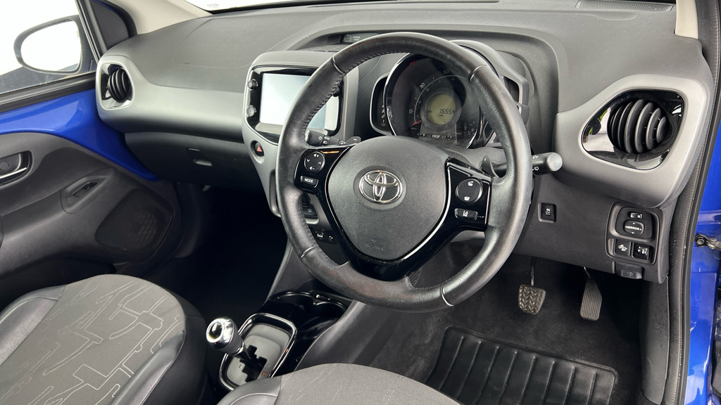 Toyota Aygo X Aygo X-play Red #9