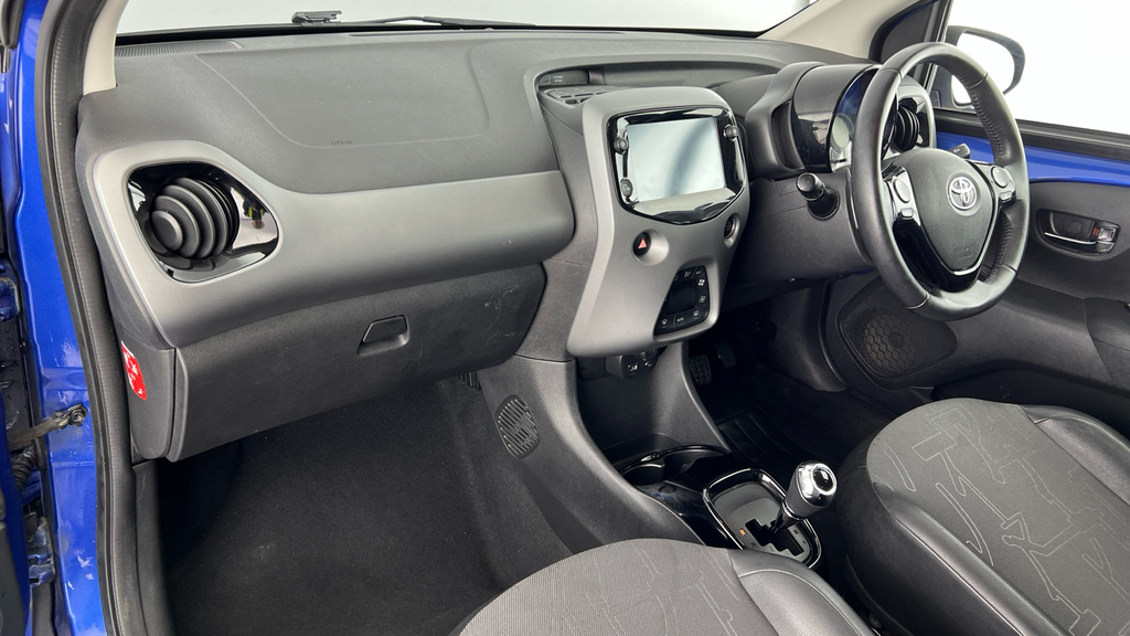 Toyota Aygo X Aygo X-play Red #10