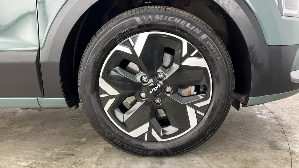 Kia e-Niro 64.8Kwh 3 White #30