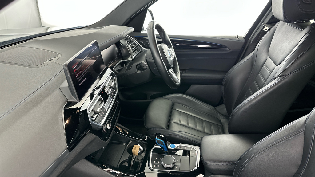 BMW iX3 M Sport White #30