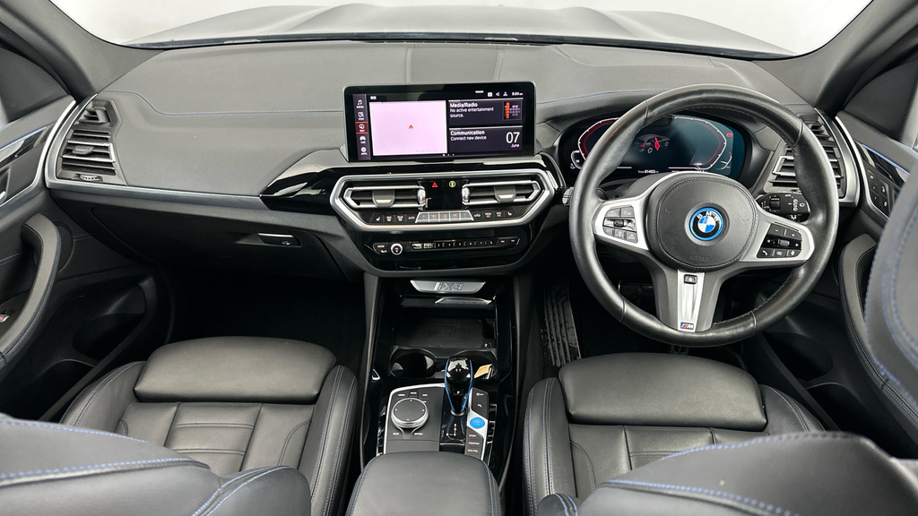 BMW iX3 M Sport White #13
