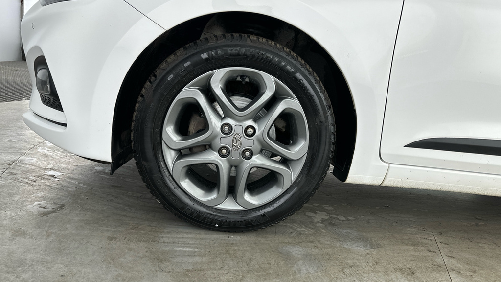 Hyundai I20 White #21