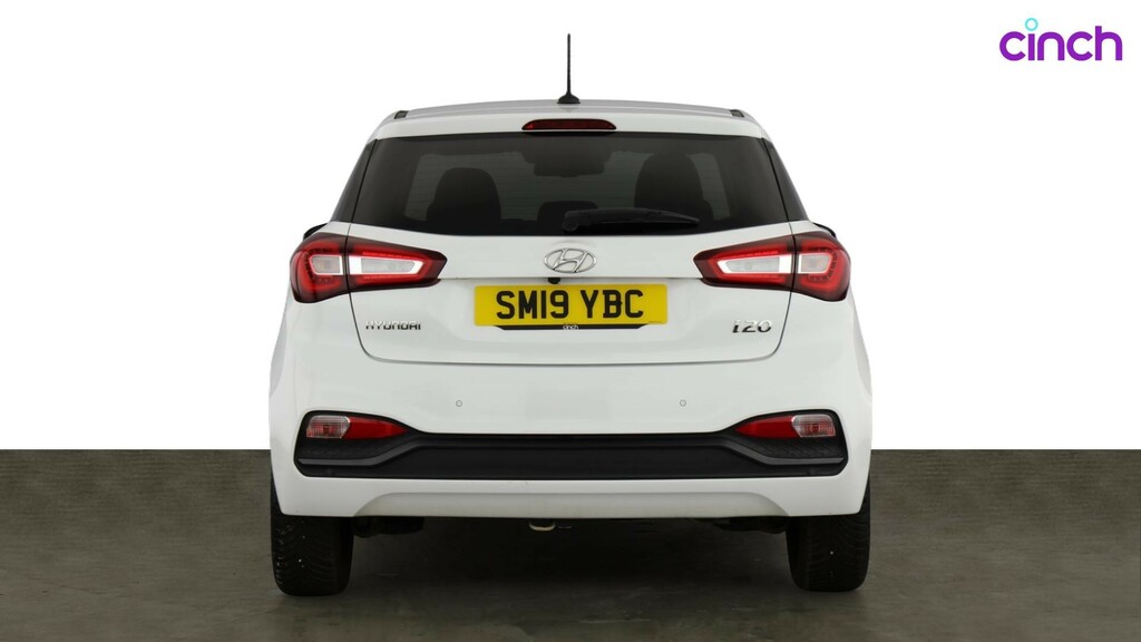 Hyundai I20 White #4